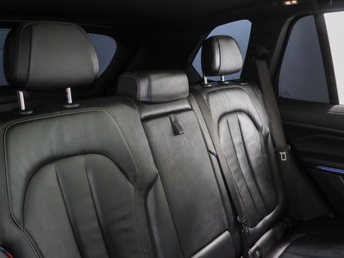 Used 2022 BMW X5 xDrive40i w/ M Sport Package AWD/4WD image 28