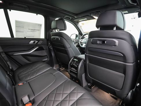 New 2026 BMW X5 xDrive40i w/ Executive Package image 26