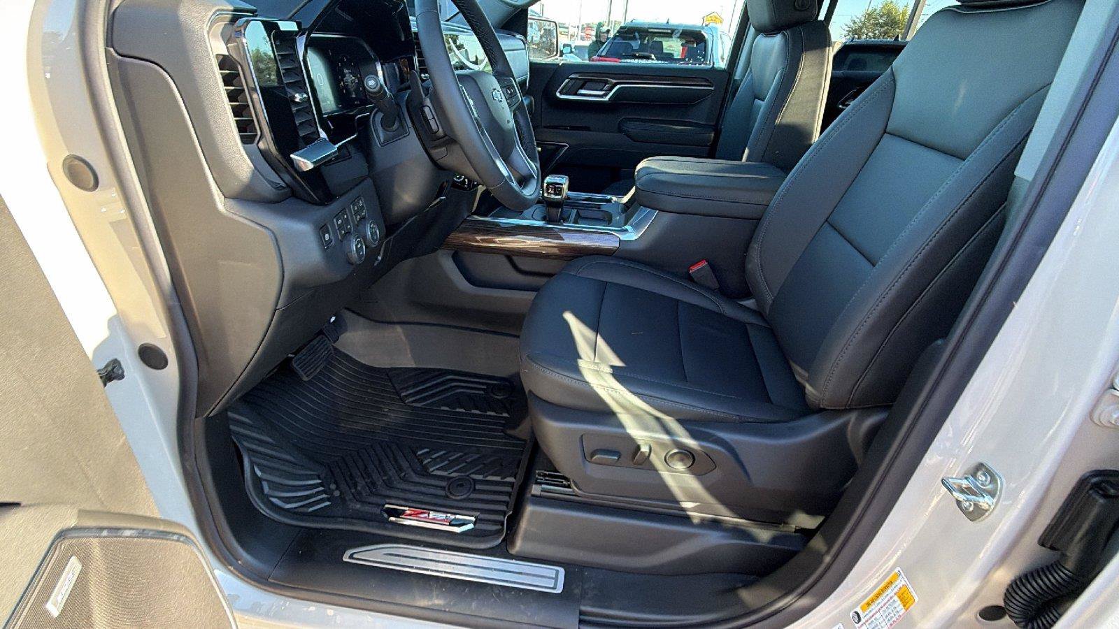 New 2026 Chevrolet Silverado 1500 RST w/ RST All Star Premium Package AWD/4WD image 16