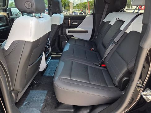 Certified 2024 GMC Hummer EV 3X w/ Extreme Off-Road Package AWD/4WD image 8