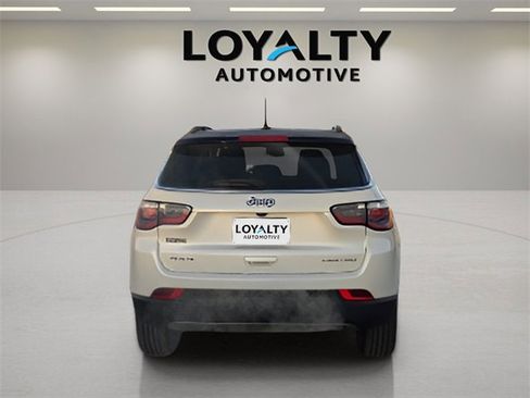 Used 2020 Jeep Compass Limited w/ Premium Lighting Group image 4