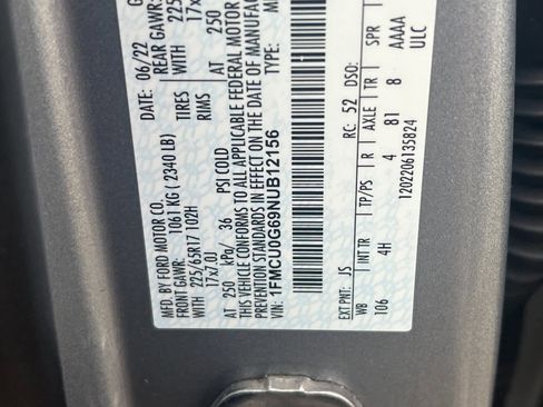 Used 2022 Ford Escape SE image 31