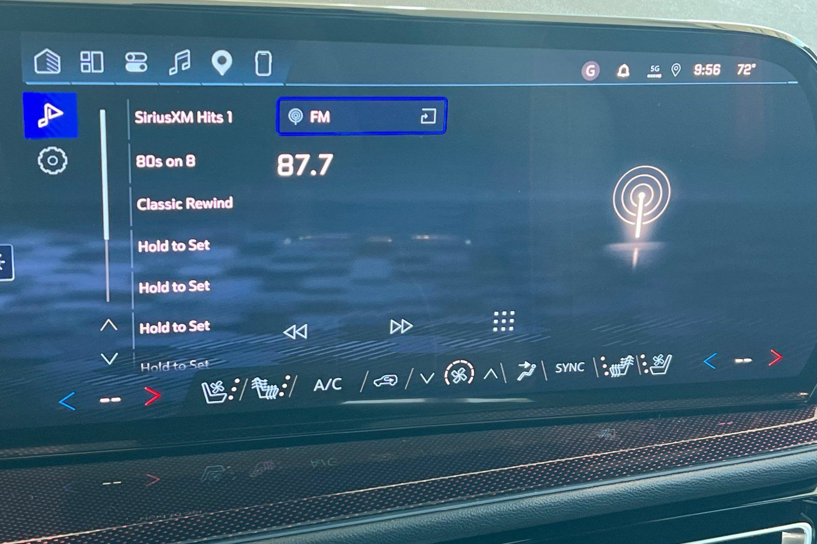 New 2027 Chevrolet Traverse RS AWD/4WD image 16