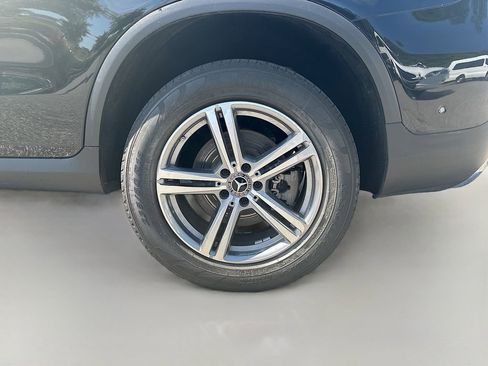 Used 2022 Mercedes-Benz GLC 300 4MATIC w/ Premium Package Lite image 12