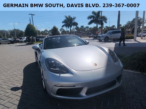 Used 2017 Porsche 718 Boxster S image 3