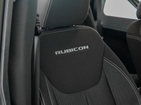 Used 2015 Jeep Wrangler Rubicon w/ Power Convenience Group image 34