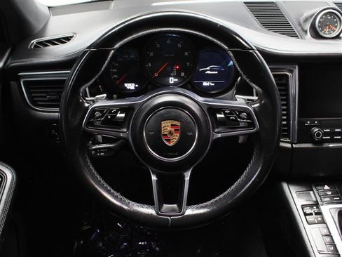 Used 2017 Porsche Macan w/ Premium Package Plus AWD/4WD image 15