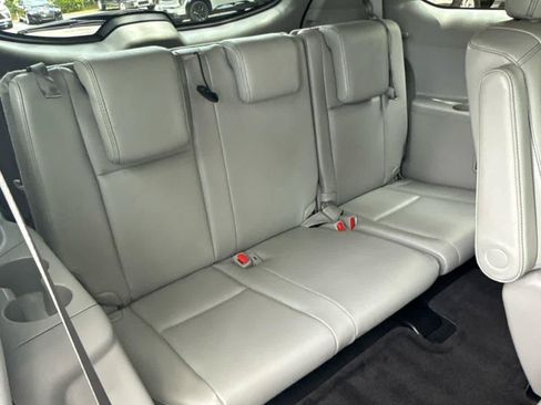 Used 2018 Toyota Highlander XLE FWD image 15