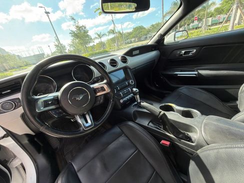 Used 2016 Ford Mustang Premium RWD image 10