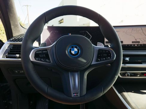 New 2026 BMW X5 xDrive50e w/ Executive Package image 12