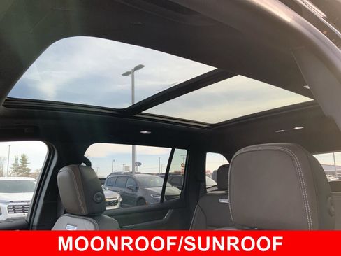 New 2026 GMC Acadia Denali Ultimate w/ LPO, Floor Liner Package image 5