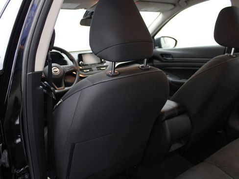 Used 2024 Nissan Altima 2.5 S image 18