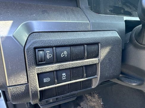 Used 2024 Toyota Tacoma SR5 AWD/4WD image 13