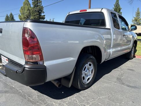 Used 2012 Toyota Tacoma 2WD Access Cab image 12