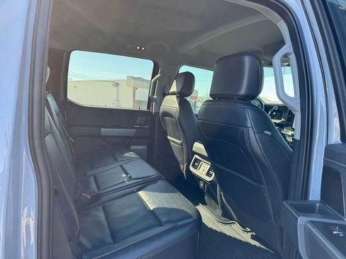 Used 2025 Ford F250 Lariat w/ Chrome Package image 10