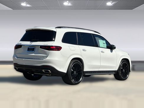 New 2026 Mercedes-Benz GLS 580 4MATIC image 8