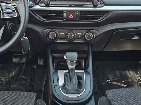 Used 2024 Kia Forte LXS image 28