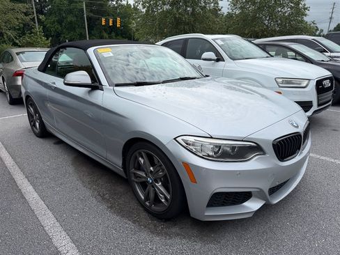 Used 2015 BMW M235i Convertible RWD image 2