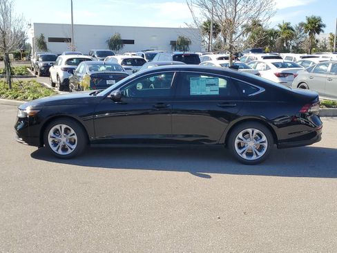 New 2025 Honda Accord LX image 7