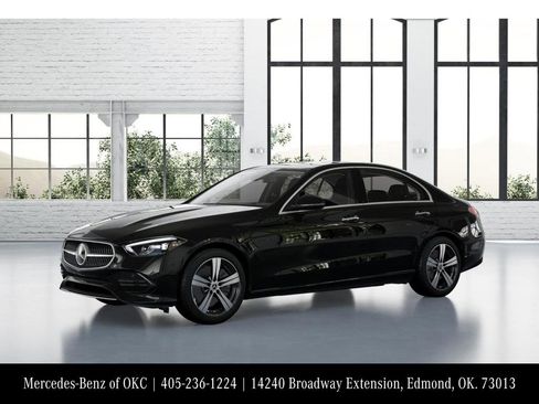 Used 2025 Mercedes-Benz C 300 4MATIC Sedan image 38