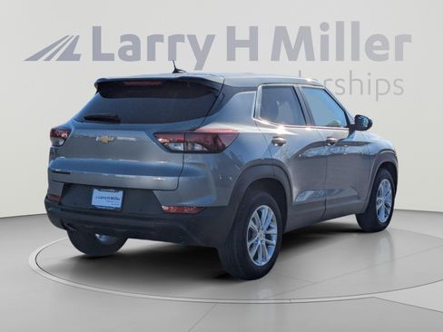 New 2026 Chevrolet TrailBlazer LS w/ LS Convenience Package FWD image 5
