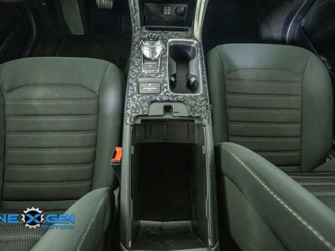 Used 2020 Ford Fusion SE FWD image 32