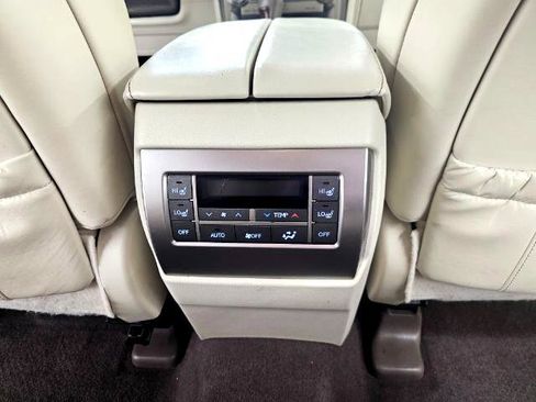 Used 2019 Lexus GX 460 Luxury image 37