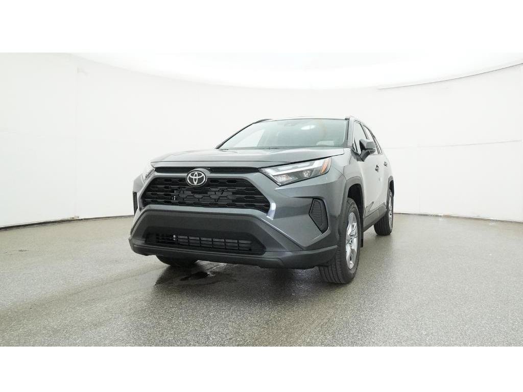 Used 2025 Toyota RAV4 XLE w/ Convenience Package FWD image 38