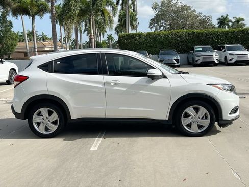 Used 2019 Honda HR-V EX-L image 8