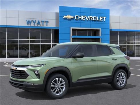 New 2026 Chevrolet TrailBlazer LS w/ LS Convenience Package AWD/4WD image 2