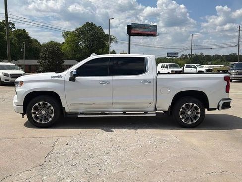 Used 2023 Chevrolet Silverado 1500 High Country w/ Technology Package RWD image 8