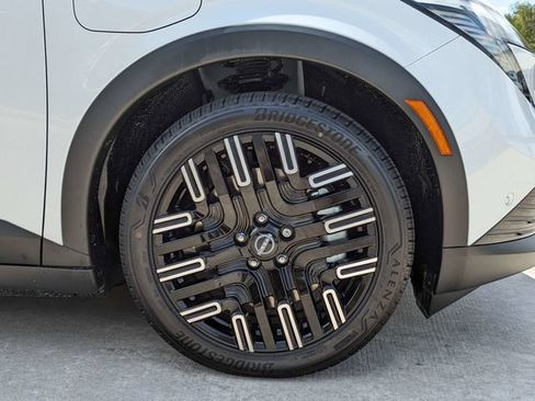 New 2026 Nissan Leaf Platinum+ FWD image 12