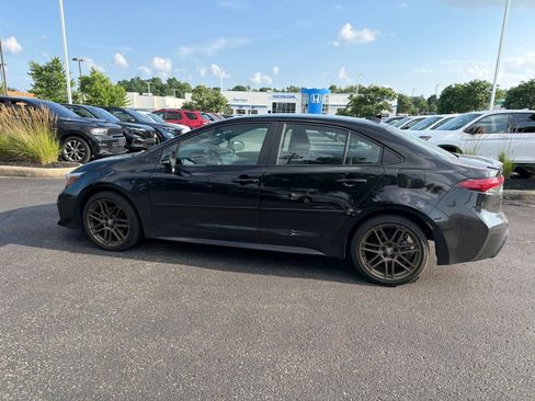 Used 2024 Toyota Corolla Sedan FWD image 2