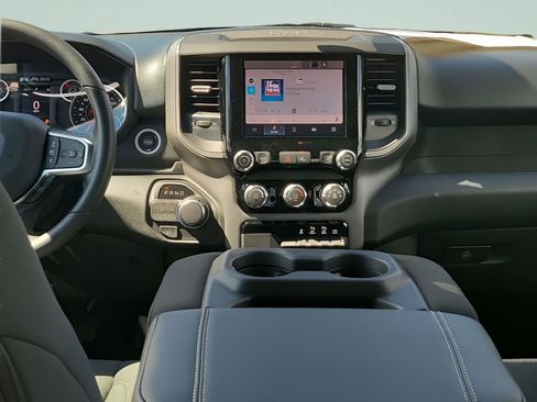 New 2026 RAM 1500 Express image 28