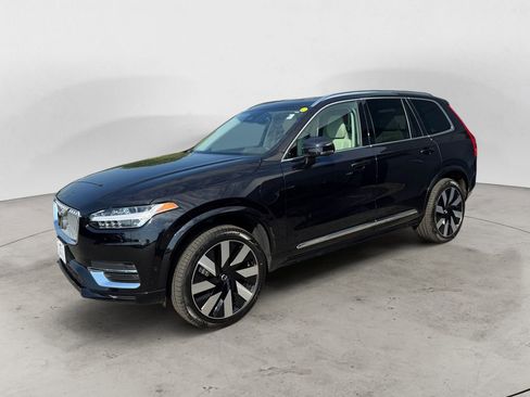 Certified 2024 Volvo XC90 T8 Plus w/ Protection Package Premier AWD/4WD image 2
