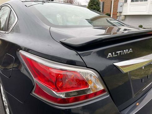 Used 2014 Nissan Altima 2.5 S w/ Sport Value Package image 31