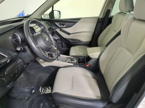 Used 2022 Subaru Forester Premium AWD/4WD image 12