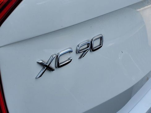 Certified 2024 Volvo XC90 B5 Plus image 7