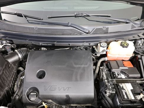 Used 2019 Chevrolet Traverse LT FWD image 35