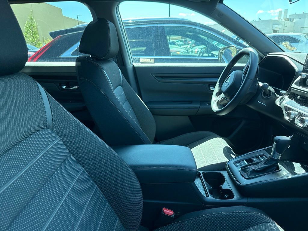 Used 2026 Honda CR-V Sport image 5