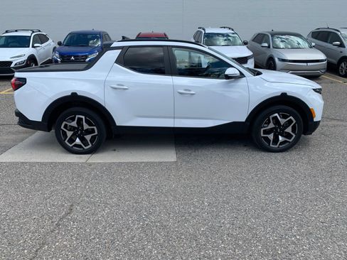 Certified 2023 Hyundai Santa Cruz Limited w/ Cargo Package AWD/4WD image 4