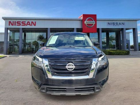 Certified 2022 Nissan Pathfinder S image 11