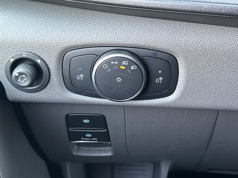 New 2026 Ford E-Transit 148 High Roof Extended image 23