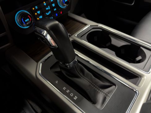 Used 2020 Ford F150 Lariat w/ Equipment Group 502A Luxury image 17