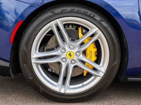 Used 2021 Ferrari 812 GTS RWD image 70