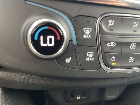 Certified 2023 Chevrolet Traverse LT FWD image 26