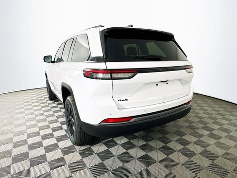 New 2026 Jeep Grand Cherokee Altitude AWD/4WD image 6