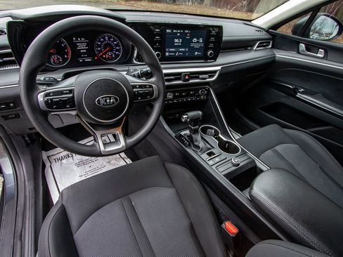 Used 2021 Kia K5 LXS image 12