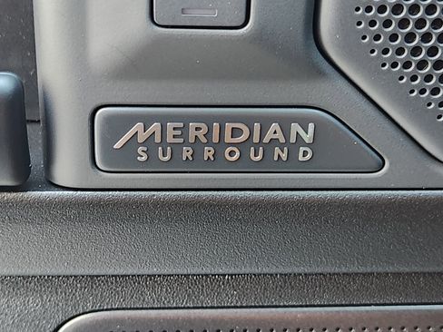 New 2026 Land Rover Defender 110 OCTA image 21