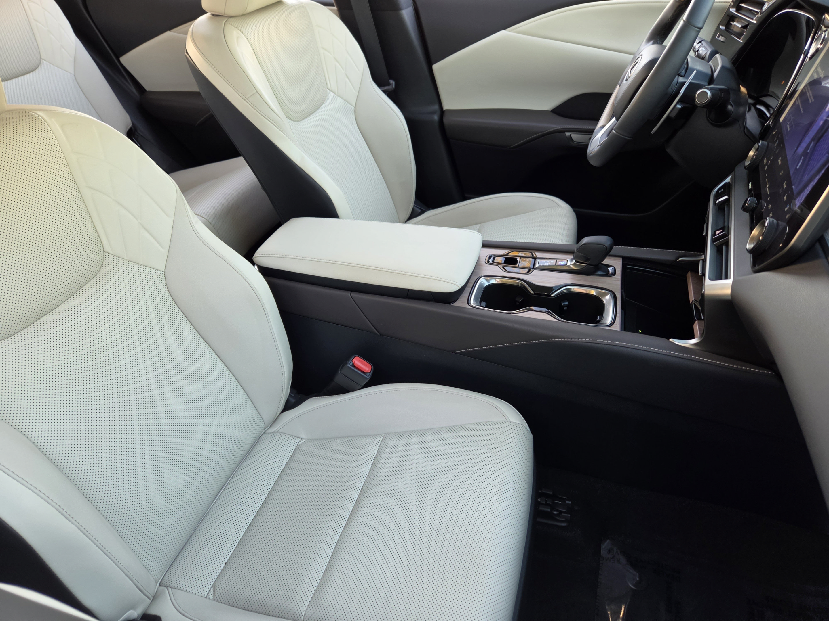 Used 2023 Lexus RX 350 Premium w/ Cold Area Package FWD image 14